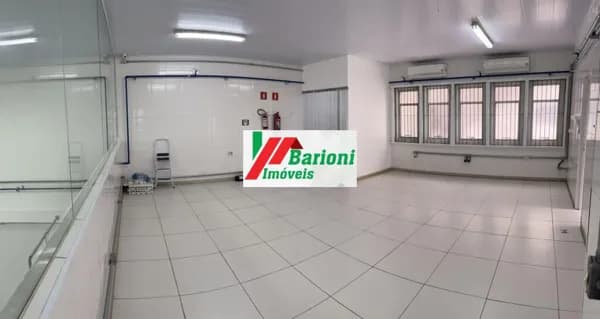 Prédio/Edifício Inteiro em São Paulo - Água Branca