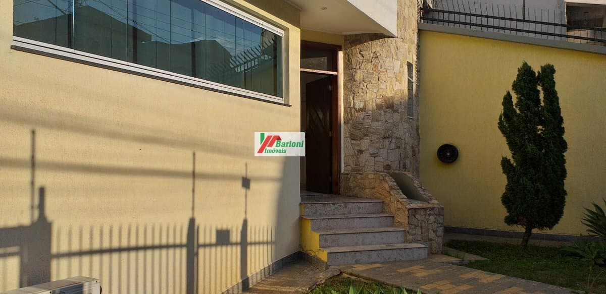 Sobrado Padrão para Venda em Vila São Vicente São Paulo-SP
