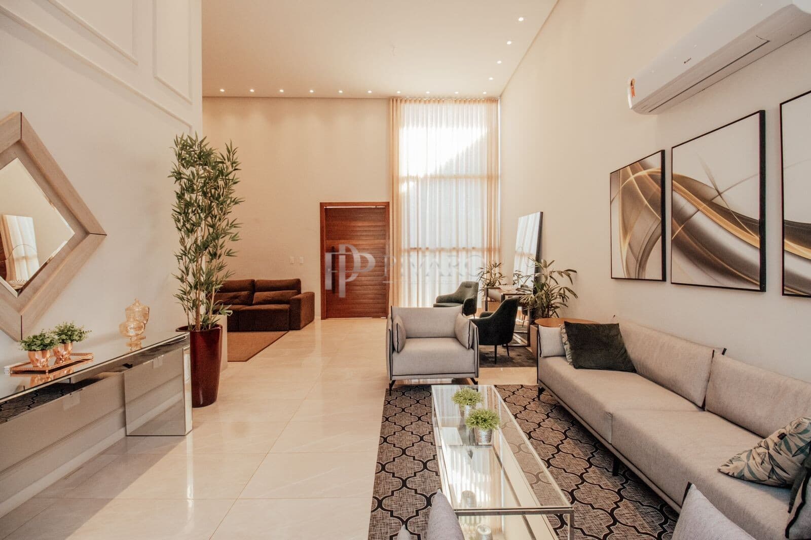 SUN LAKE RESIDENCE