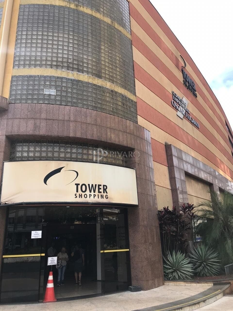 Sala comercial COMPLEXO EMPRESARIAL OSCAR FUGANTI