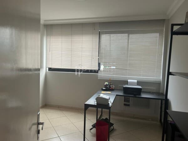 SALA COMERCIAL NO CENTRO