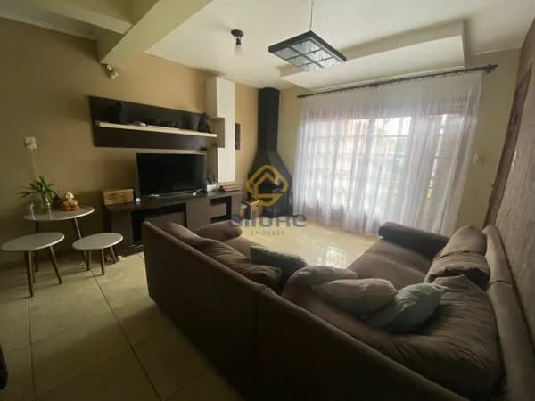 🏡 Ótimo Sobrado no Bairro Areal!