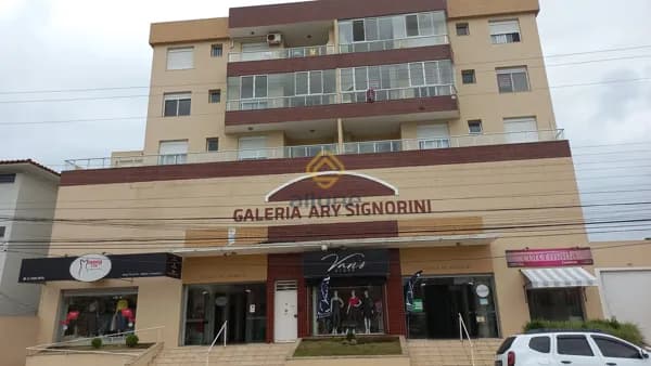 Apartamento no Edifício Residencial e Comercial Galeria Ary Signorini