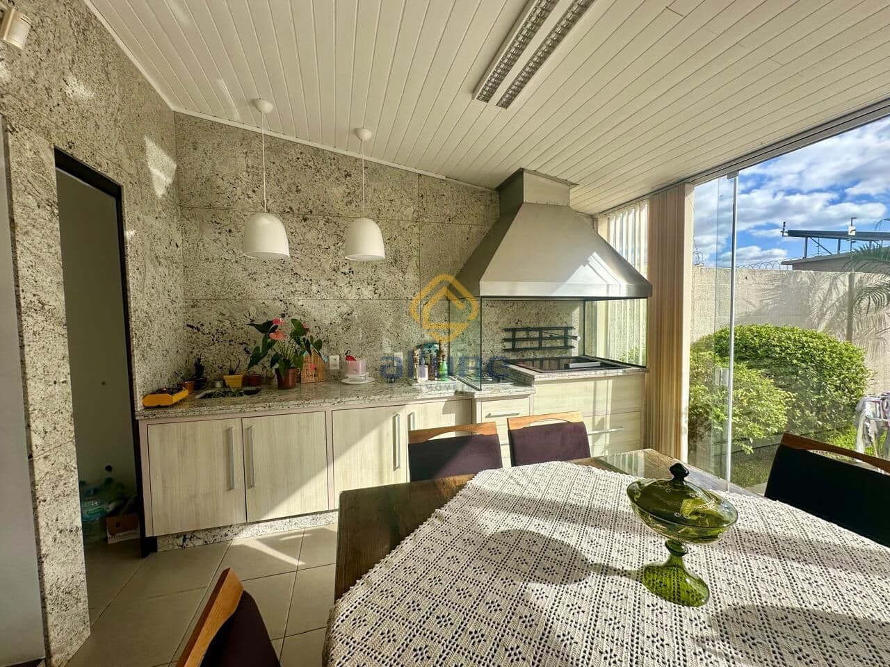 Casa Alto Padrão na Colina do Sol !!