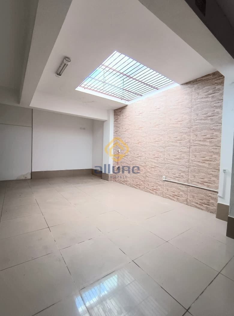 Prédio Comercial e Residencial à Venda no Centro de Pelotas!