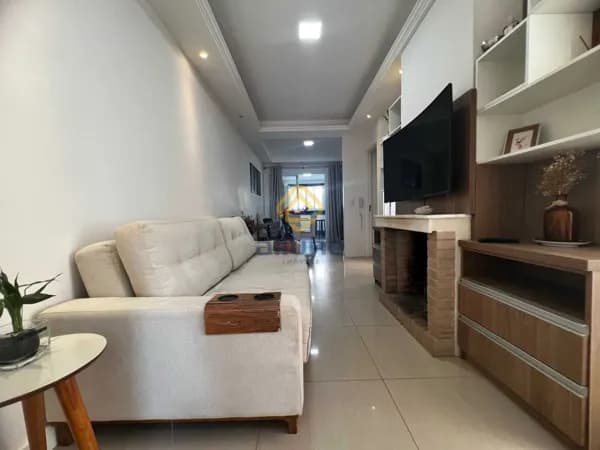 Casa reformada e semi mobiliado