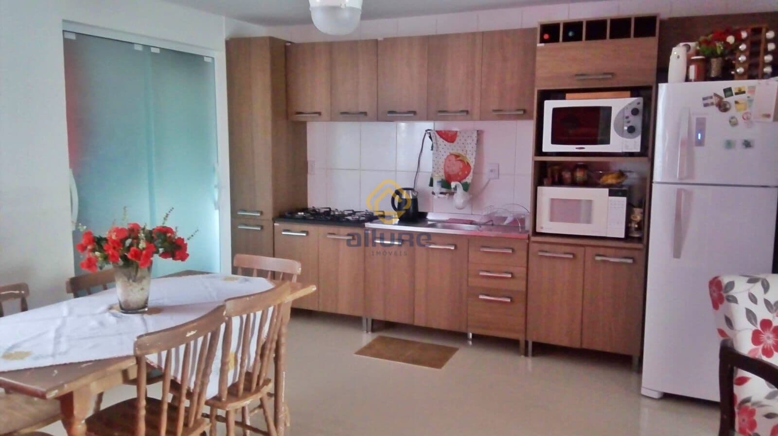 Apartamento Padrão com 3 dormitórios na Umuharama