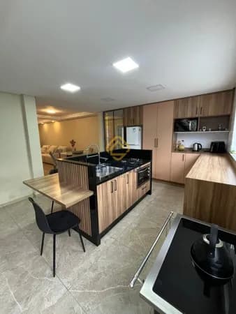 Sobrado com 260 m² no bairro Santa Terezinha – Pelotas