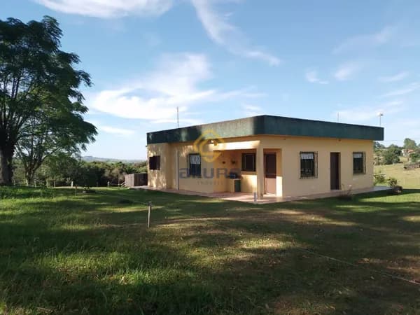 Fazenda/Sítios/Chácaras em Cerrito - Centro