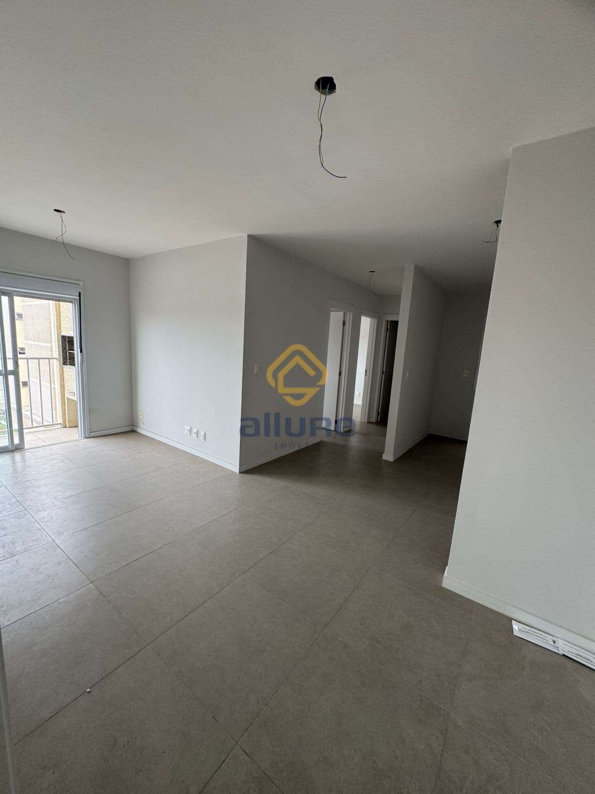 Apartamento diferenciado em condominio Clube no Areal !!