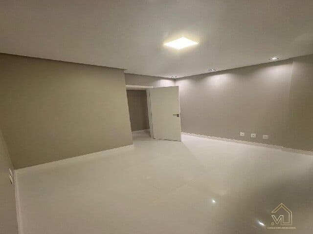 APARTAMENTO 3 QUARTOS, SUÍTE, DEPENDÊNCIA COMPLETA, DECORADO EM FINO ACABAMENTO, 2 VAGAS DE GARAGEM, INFRA, NO CIDADE JARDIM. OPORTUNIDADE R$620.000!!