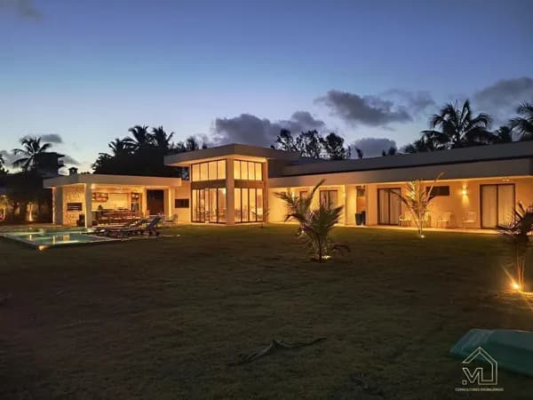 VENDE-SE LINDA CASA PÉ NA AREIA NO CONDOMINIO BUSCA VIDA