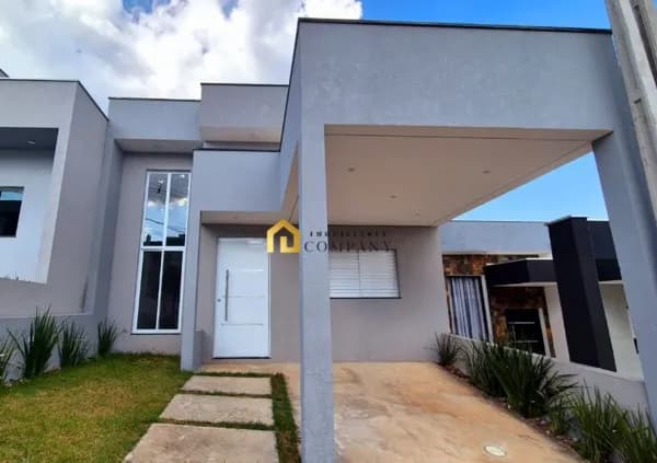 Casa térrea no Condomínio Horto Florestal Villagio em Sorocaba/SP