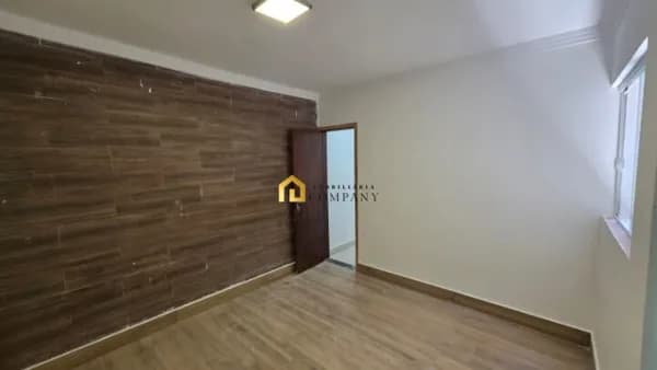 Casa Térrea com 3 quartos sendo uma suíte, na Zona Industrial em Sorocaba-SP.