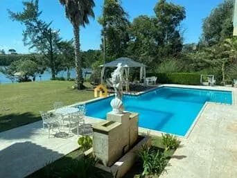 Casa no Condomínio Lago Azul-Araçoiaba da Serra/SP