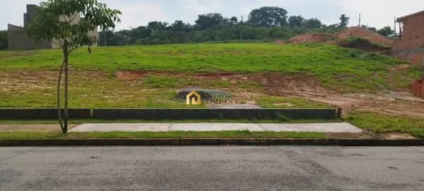 Terreno no Condomínio Maria Helena!