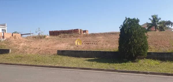 Terreno à venda, Condomínio à venda/ Vila Toscana/Votorantim/SP.