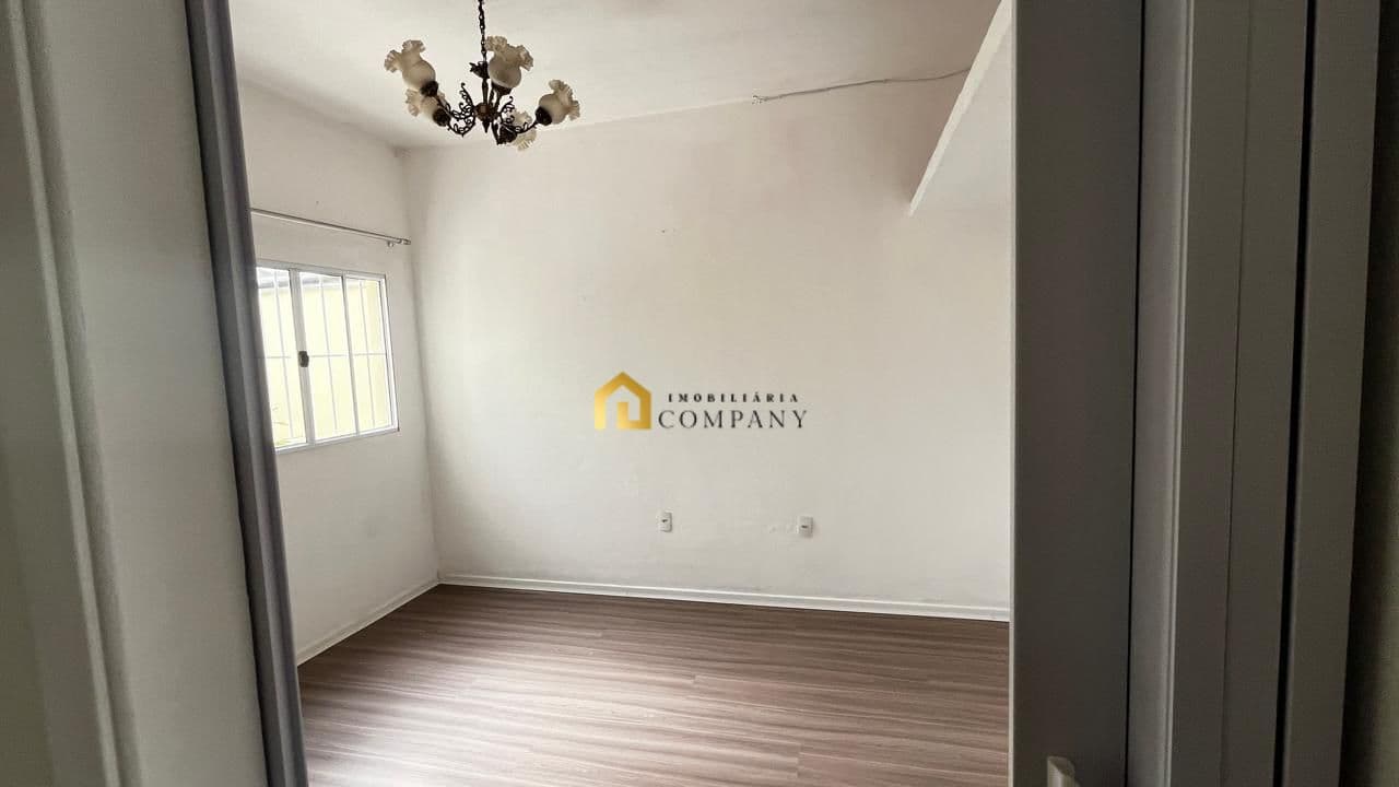 Casa térrea Comercial/Residencial no Coração de Votorantim!