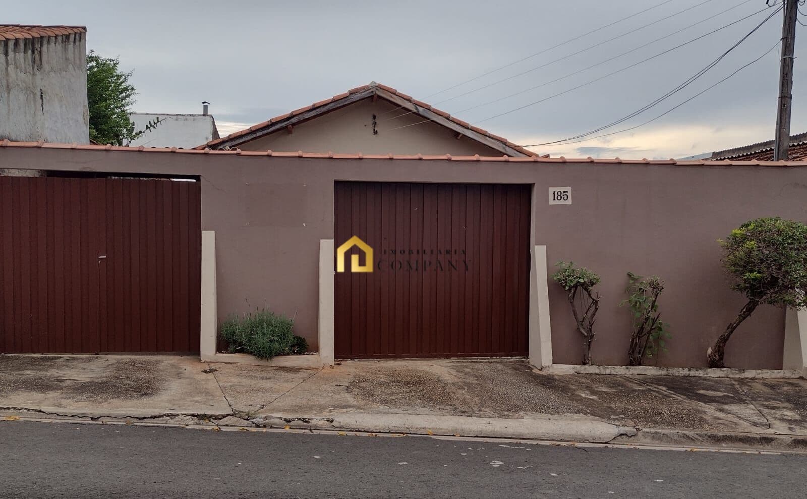 Casa térrea com edícula, no Parque São Bento, Sorocaba/SP