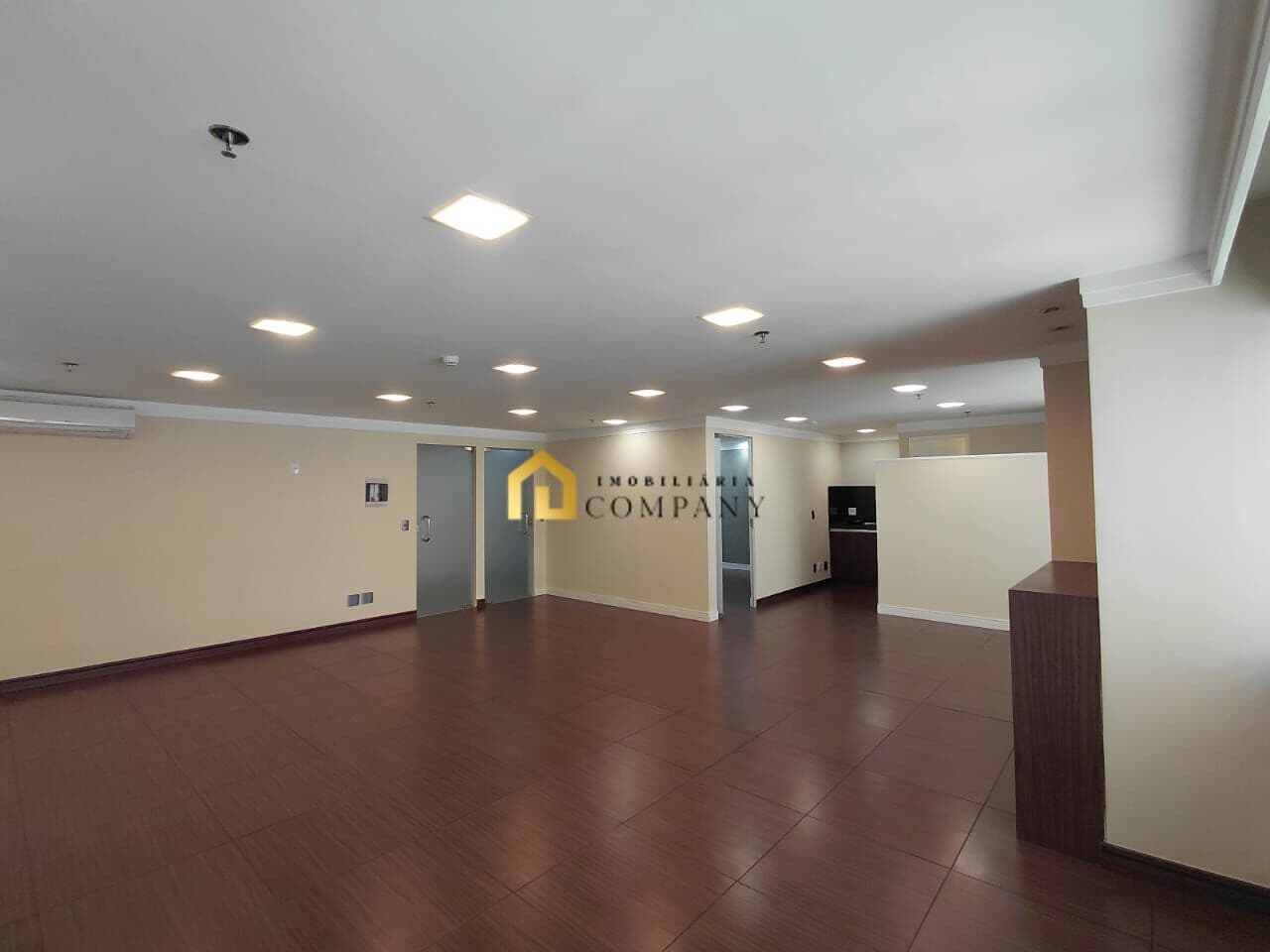 Sala Comercial no Condomínio Torre Sul