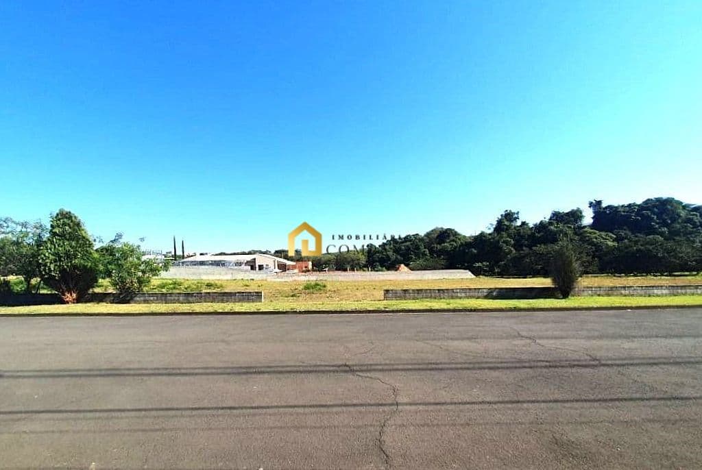 Terreno localizado no Condomínio Villa Toscana - Votorantim/SP