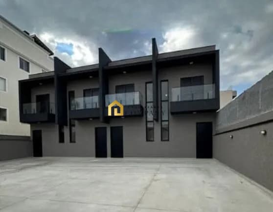 Sobrado Geminado localizado no bairro Cidade Jardim em Sorocaba/SP
