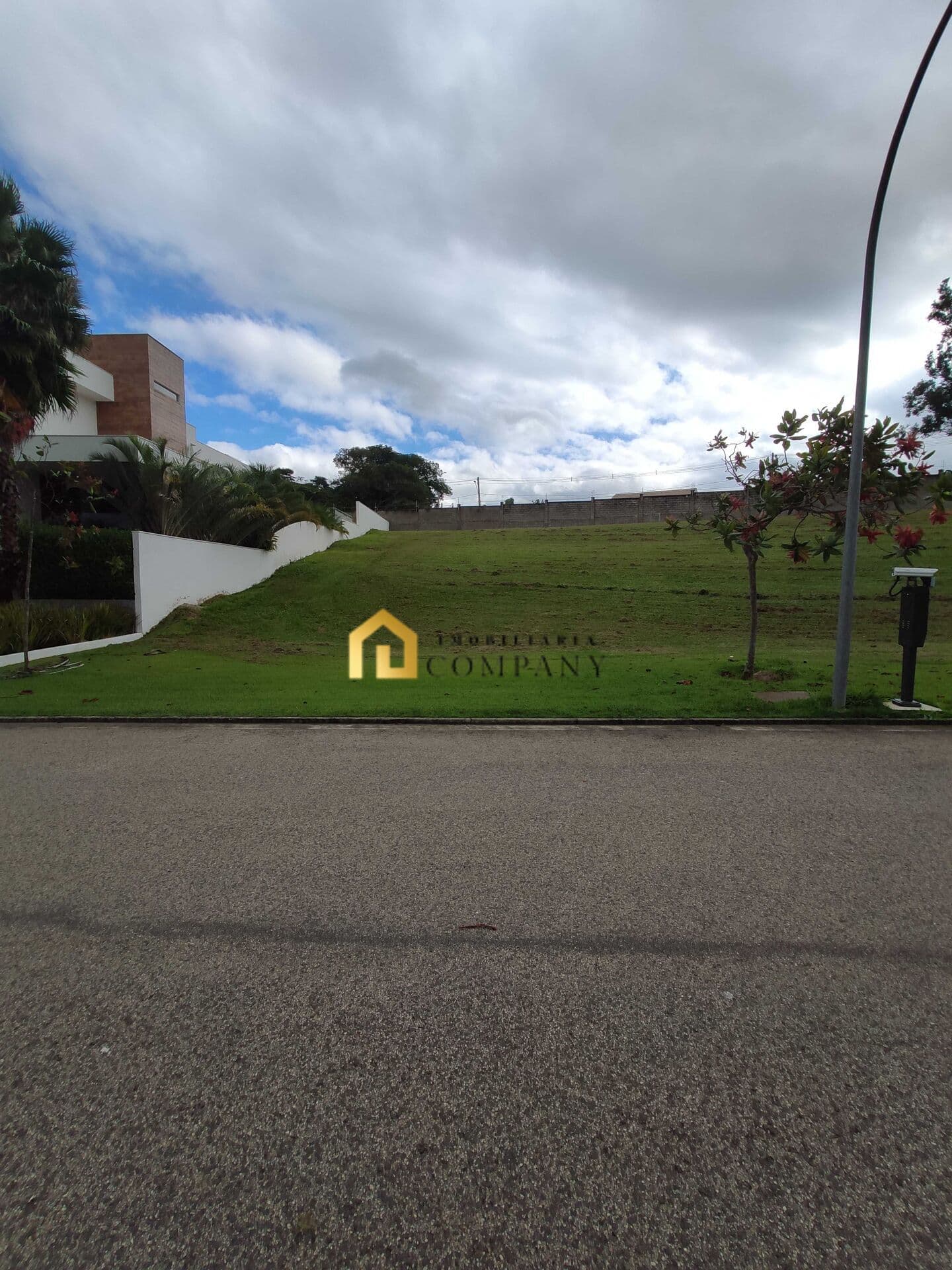 Terreno em Condomínio Alphaville Nova Esplanada 2 com 788m²!!