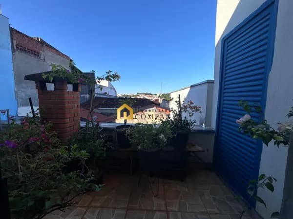 Casa com 4 quartos sendo uma suíte no Jardim São Guilherme em Sorocaba - SP.