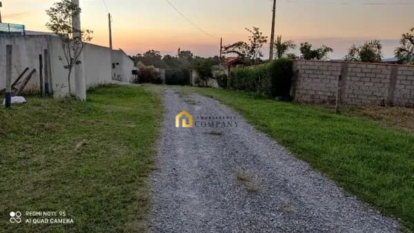 Terreno de 160m² em Araçoiaba da Serra – Ótima localização e sossego garantido!