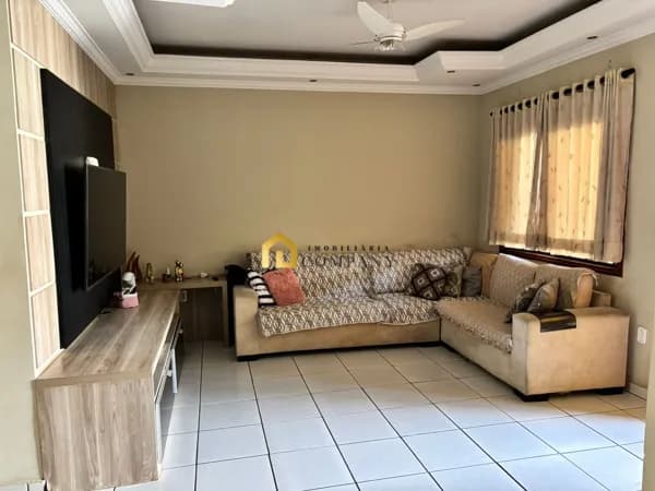 Sobrado no Jd. Deolinda - Excelente espaço, local seguro e tranquilo - Sorocaba/SP