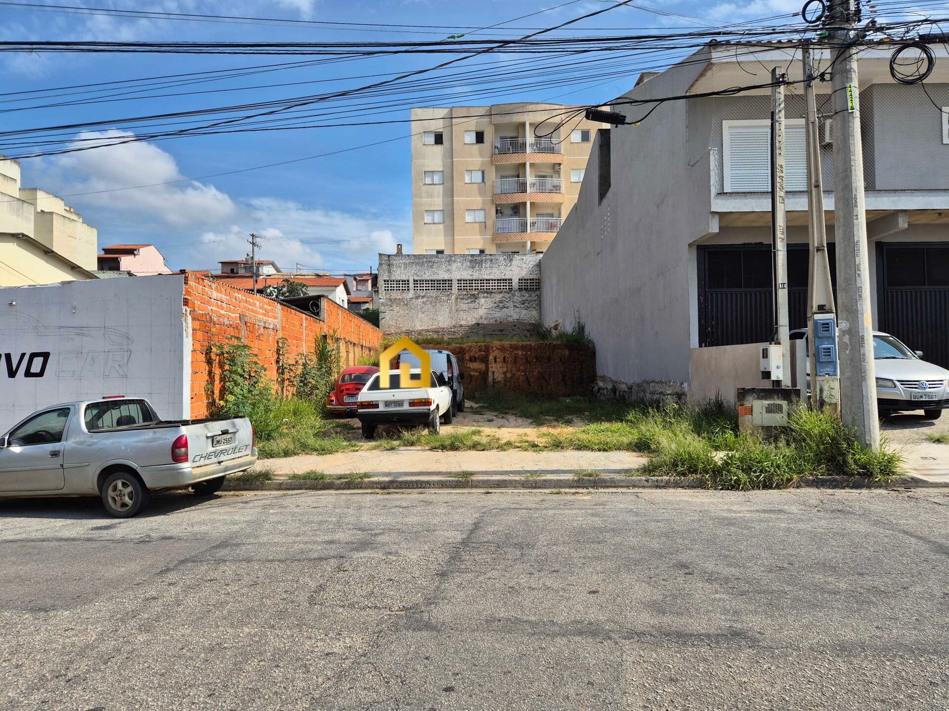 Terreno à venda, zona leste, em Sorocaba-SP.