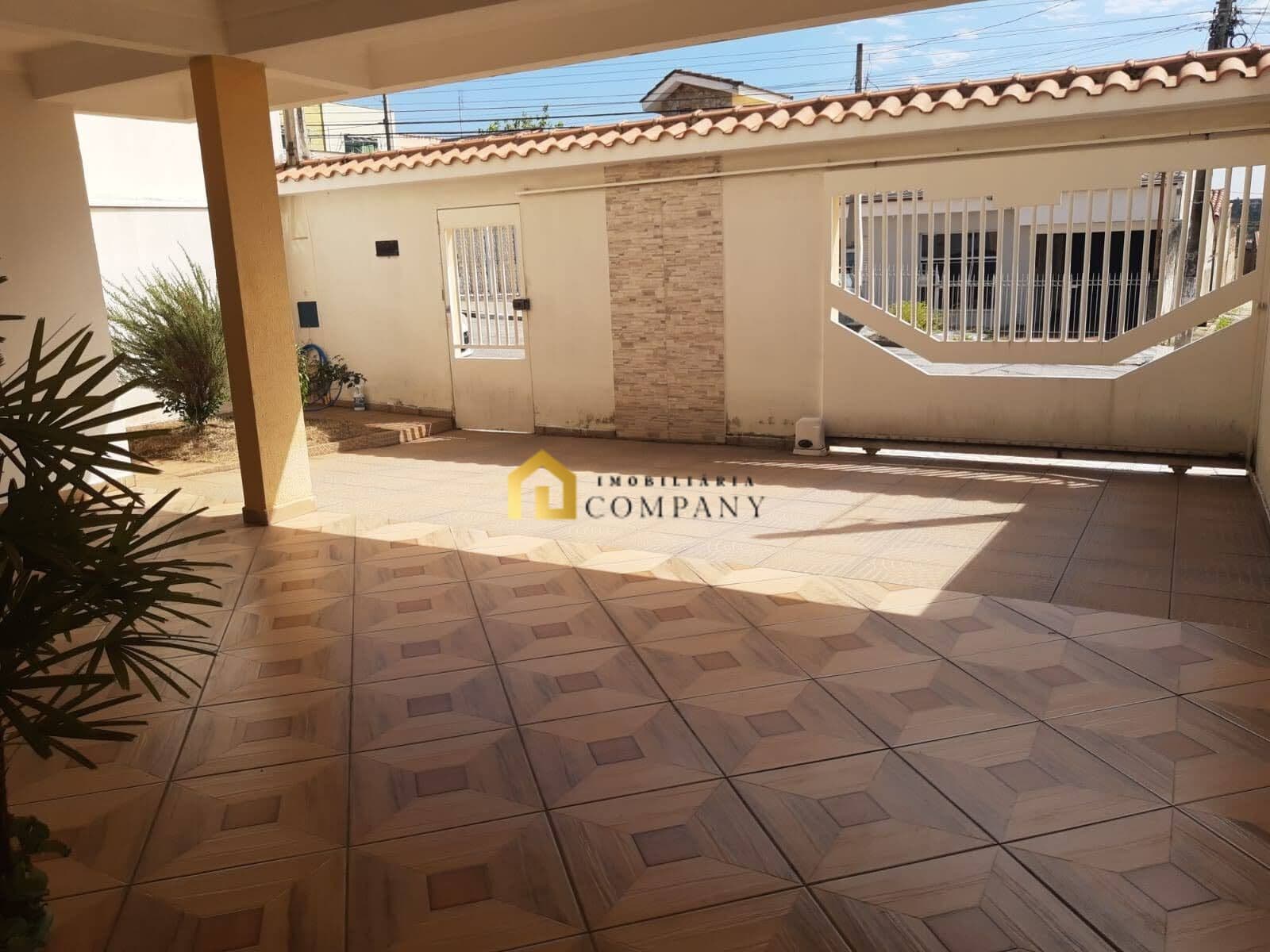 Casa Sobrado no Jardim Paraíso – Amplo e Bem Localizado!