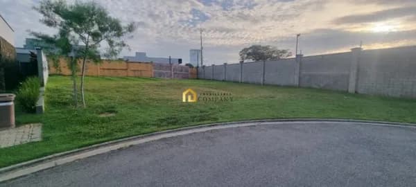 Excelente Terreno no Condomínio Alphaville Nova Esplanada em Votorantim/SP