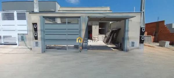 Casa com dois quartos no bairro Parque Vista Barbara em Sorocaba/SP