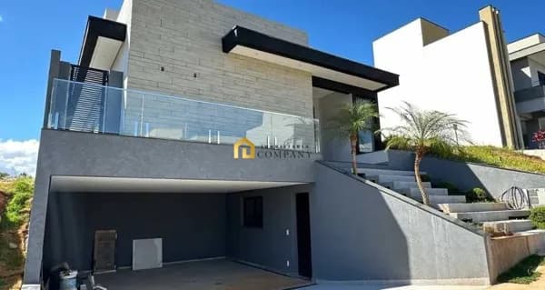 Casa assobradada em Condomínio na cidade de Sorocaba SP