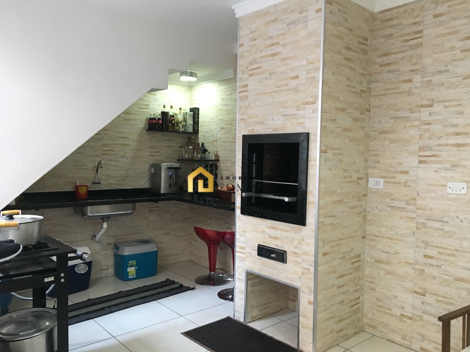 Casa Sobrado de 3 quartos no bairro Jardim Abaeté