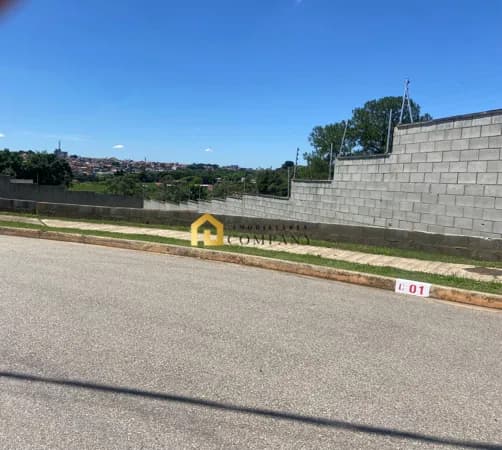 Terreno a venda no Condomínio Helena Maria no Wanel Ville em Sorocaba
