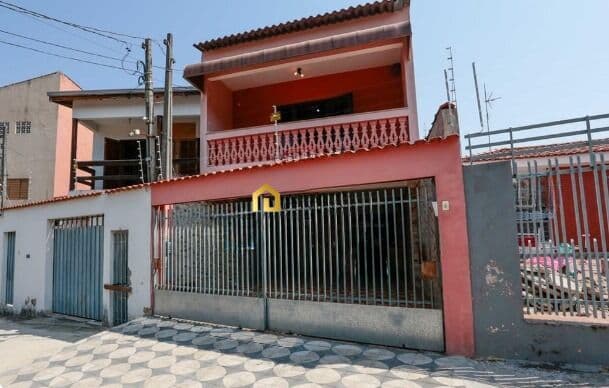 Sobrado localizado no bairro Vila Barão em Sorocaba/SP