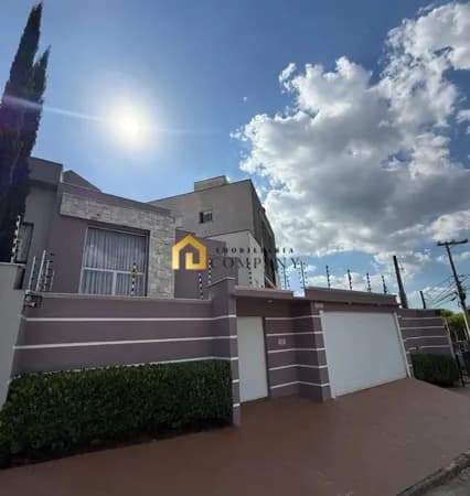 Casa sobrado 2 dormitórios em Jardim Roma de Piazza (Zona Oeste)