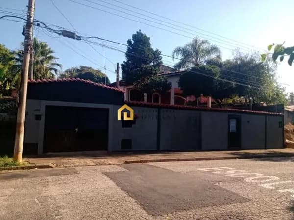 Casa térrea na região Central de Sorocaba/SP (Vila Carvalho)