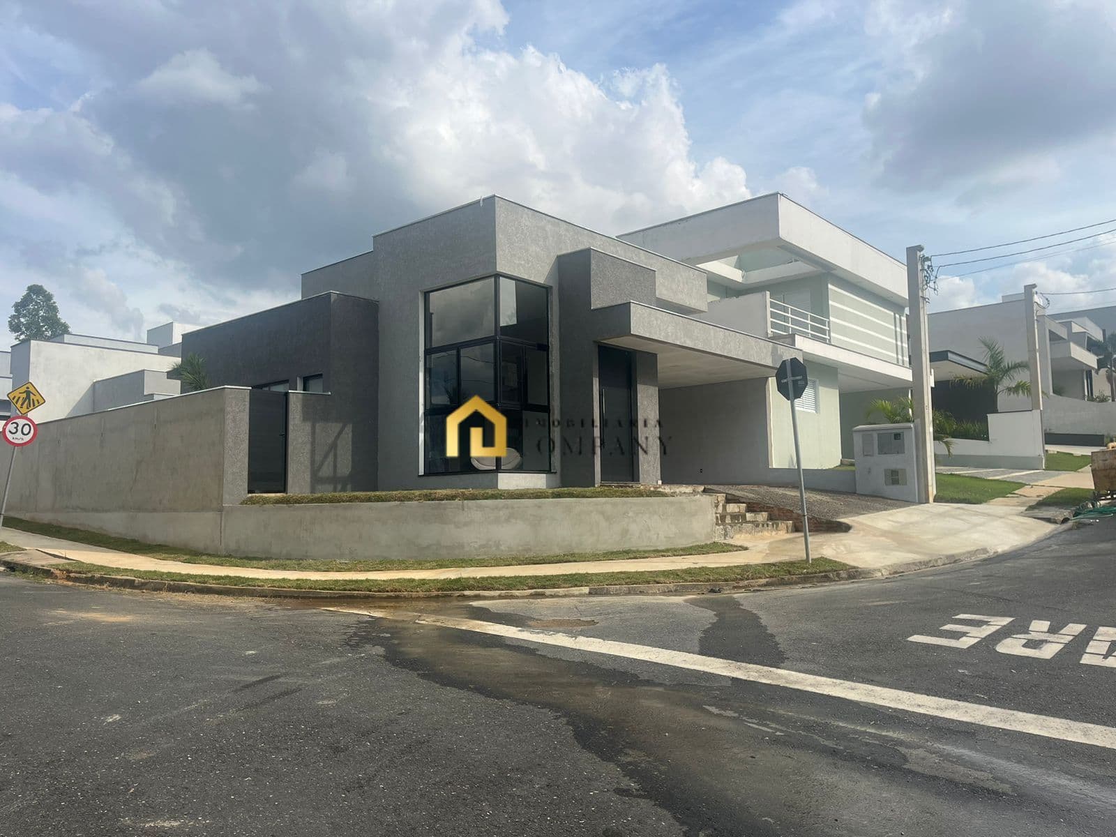 Excelente casa térrea de esquina em construção no Condomínio Le France - Sorocaba/SP