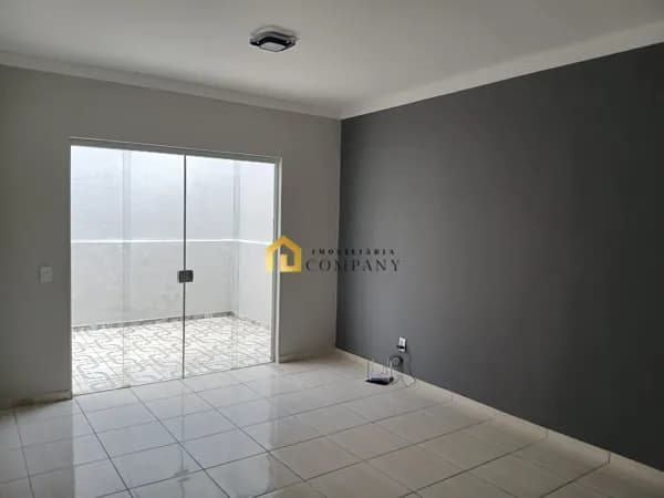 Casa Térrea, 3 dormitórios, 1 suíte, 2 vagas de garagem no Wanel Ville V - Sorocaba/ SP