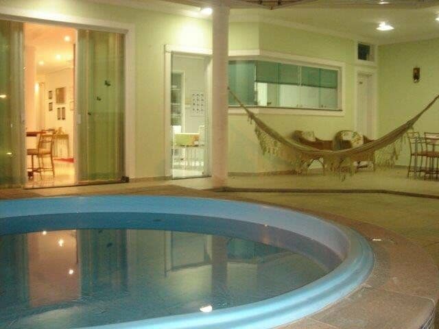 Lindo sobrado de esquina no Condomínio Villa dos Inglezes - Sorocaba/SP