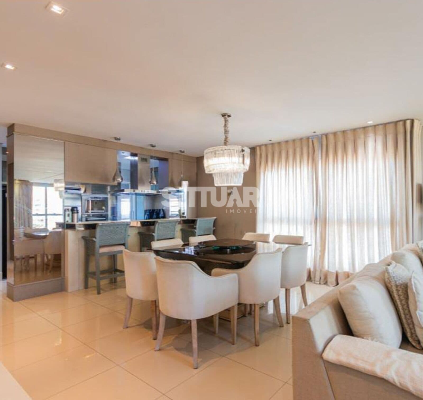 Apartamento Mobiliado à Venda – 3 Suítes - Vila Moema, Tubarão/SC