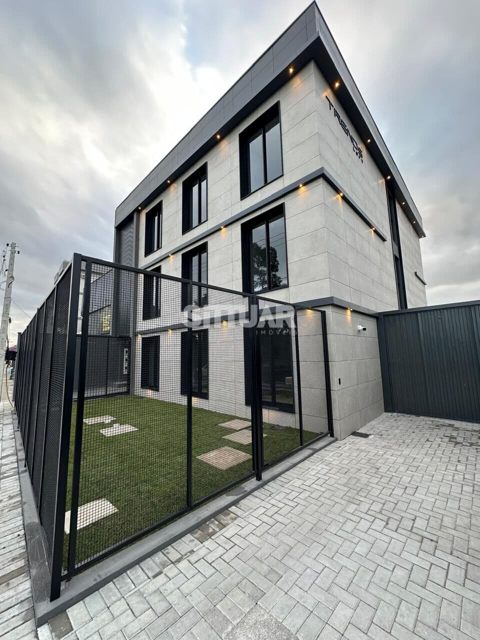 Apartamento Loft 100% Mobiliado à Venda – Centro de Tubarão/SC