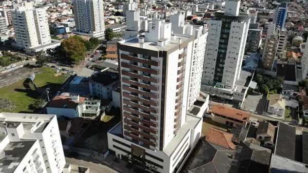 Apartamento Padrão no centro de Tubarão