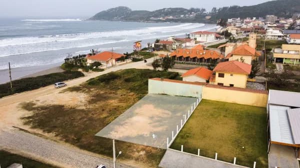 Terreno em Itapirubá – Perto da Praia e Pronto para Construir