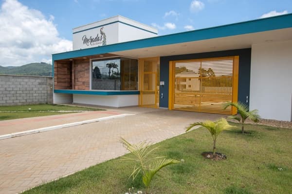 Lote em condomínio fechado