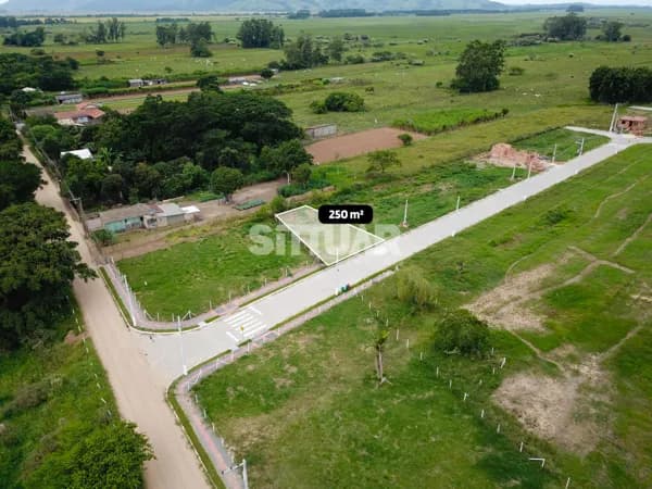 Terreno à Venda — Loteamento Jardins, Praia Redonda, Tubarão/SC