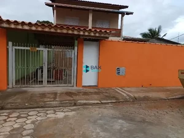Casa em São José dos Campos - Santana
